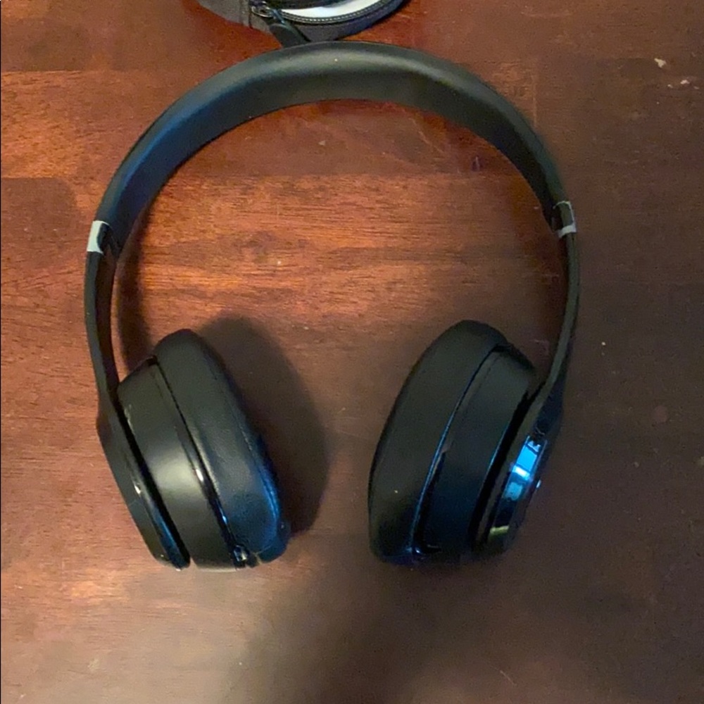 Beats Solo